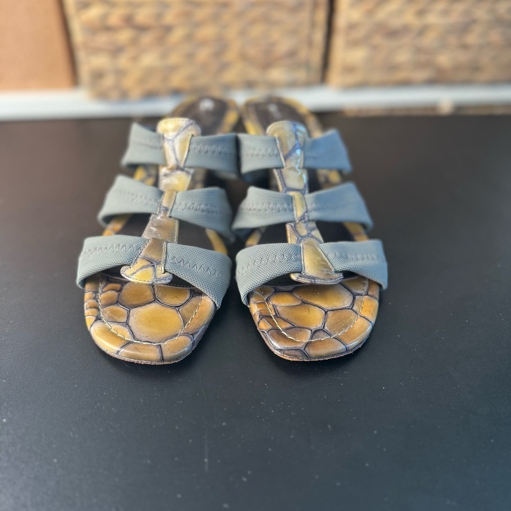 Donald J. Pliner Brown and Black Strappy Sandals